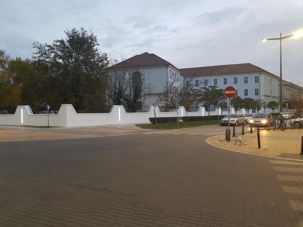 Sara - Modern Apartment In The City Center Novi Sad Exterior photo